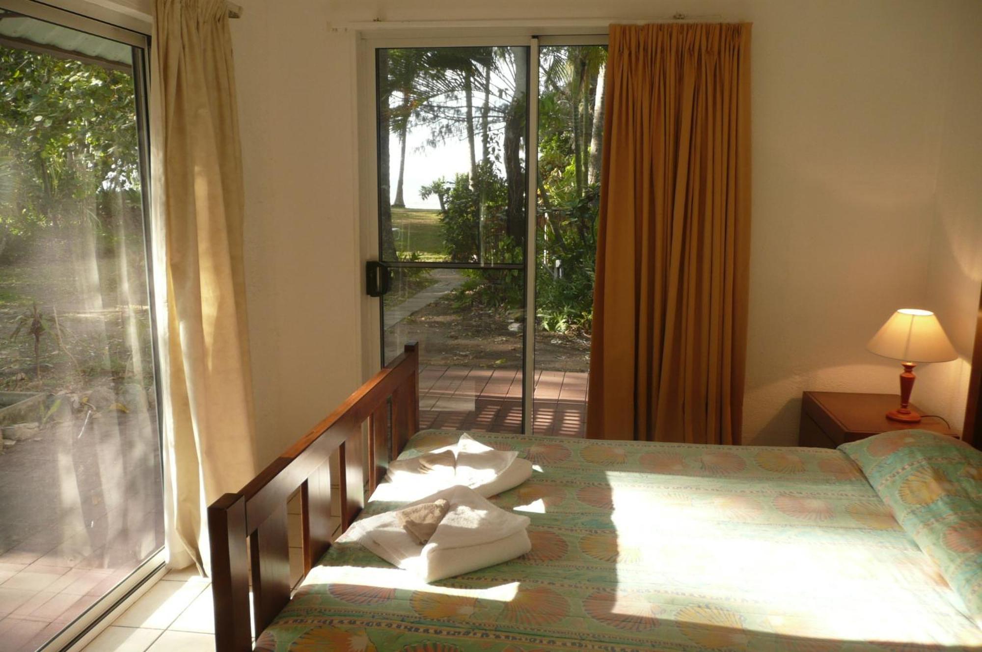 Beachside Holiday Units Bowen Exterior foto